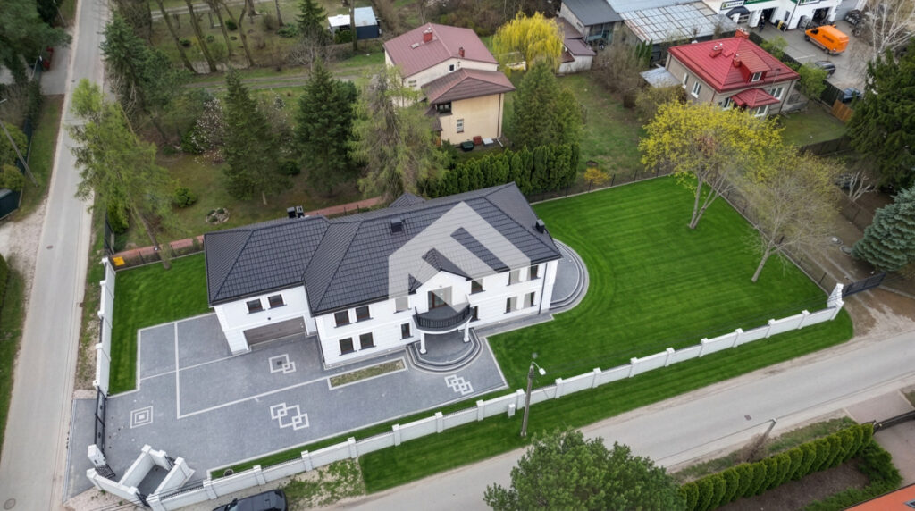 Nowoczesny dom do własnej aranżacji | Konstancin – zdjęcie 1